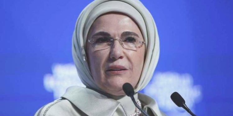 Emine Erdoğan himayesinde başlatılan projede iki bakanlık sınıfta kaldı: Etrafa ‘çevre’ mahzuru