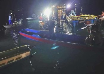 Endonezya’da feribot faciası: 15 meyyit, 19 kayıp