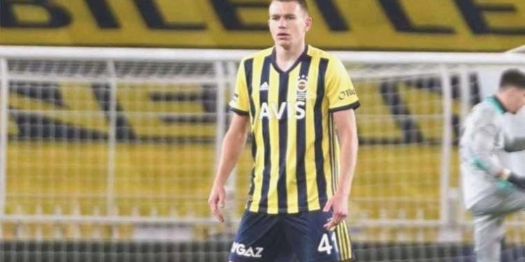 Fenebahçe’den Atilla Szalai açıklaması! ‘Transfer görüşmelerini ilerletmesi için müsaade verilmiştir’