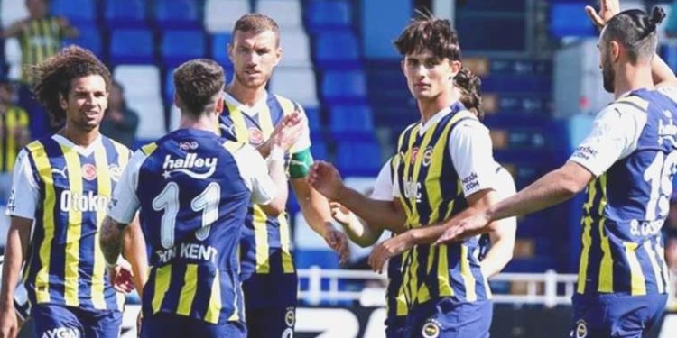 Fenerbahçe, Konferans Ligi takımını açıkladı!