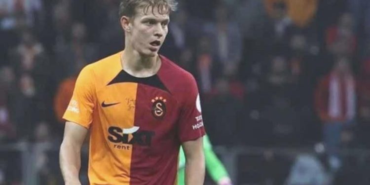 Galatasaray ayrılığı açıkladı!