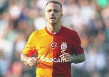 Galatasaray’a Angelino’dan makus haber!
