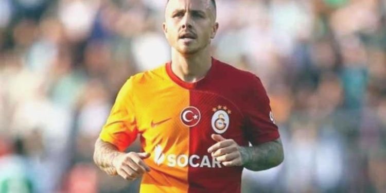 Galatasaray’a Angelino’dan makus haber!