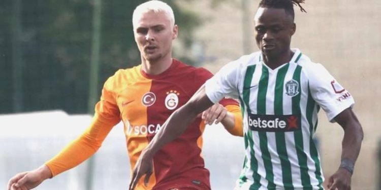 Galatasaray’da Victor Nelsson paniği