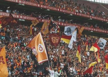 Galatasaray’ın yeni transferleri taraftarların önünde mukavele imzalayacak