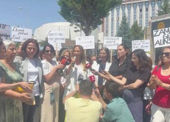 Gelen artırımları EPDK önünde protesto ettiler: ‘Ekmek bile lüks oldu’