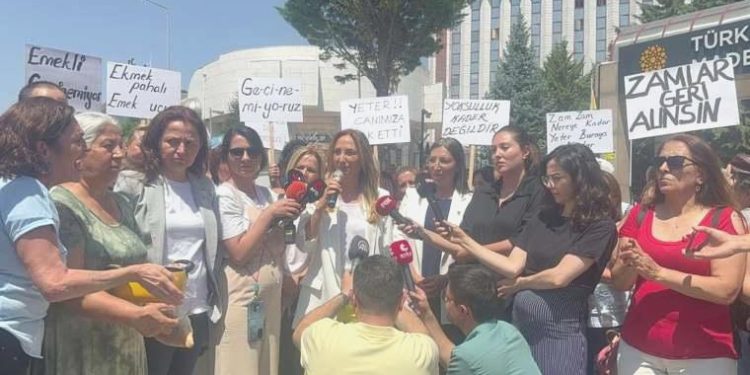 Gelen artırımları EPDK önünde protesto ettiler: ‘Ekmek bile lüks oldu’