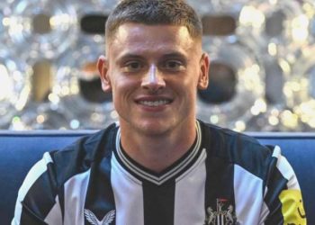 Harvey Barnes resmen Newcastle United’da