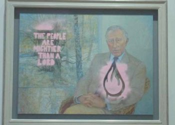 İklim aktivistleri, İngiltere Hükümdarı III.Charles tablosuna sprey boya püskürttü