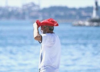 İstanbul kavruldu, en yüksek sıcaklık 44 dereceyi aştı