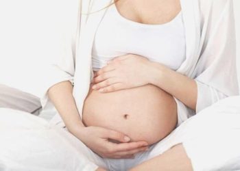 İtalya taşıyıcı anneliği ‘evrensel suç’ sayacak