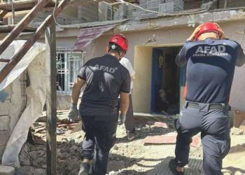 Kahramanmaraş’ta balkon çöktü: 1 meyyit, 2 yaralı