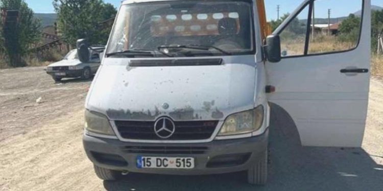 Kamyonetten düşen 3 yaşındaki çocuk hayatını kaybetti