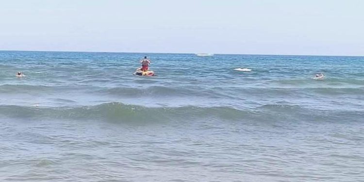 Kandıra’da 2 plaj dışında denize girmek yasaklandı