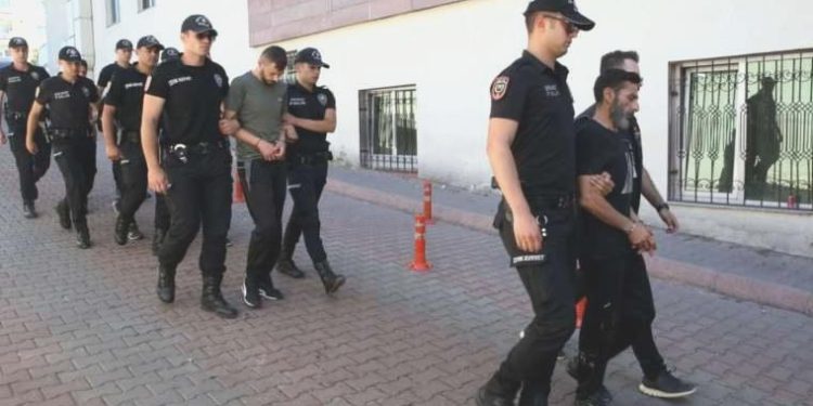 Kayseri’de uyuşturucu operasyonu: 17 zanlı yakalandı