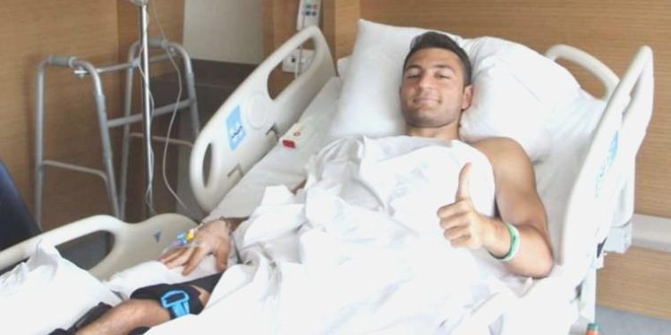 Magandanın darbettiği Beşiktaşlı futbolcu Emrecan Uzunhan ameliyat edildi