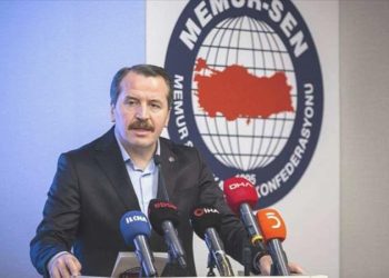Memur-Sen mukavele için koşul koştu: ‘Bize aidat yoksa size de artırım yok’