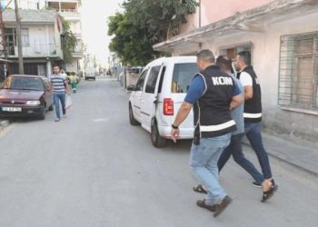 Mersin’de ‘tefecilik’ operasyonu: 4 gözaltı