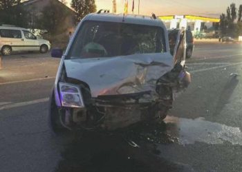 Muş’ta trafik kazası: 1’i bebek 8 kişi yaralandı