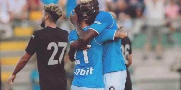 Napoli, Hatayspor karşısında rahat kazandı