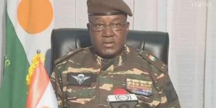 Nijer’deki askeri darbenin başkanı AbdourahAmane Tchiani kimdir? Nijer Cumhurbaşkanı Bazoum nerede tutuluyor?
