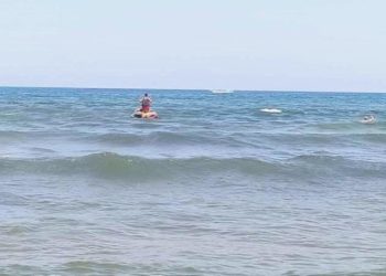 Olumsuz hava şartları nedeniyle bir yerde daha denize girmek yasaklandı