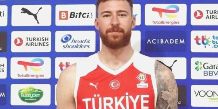 Onuralp Bitim kimdir, nereli, kaç yaşında? Onuralp Bitim hangi ekiplerde basketbol oynadı?