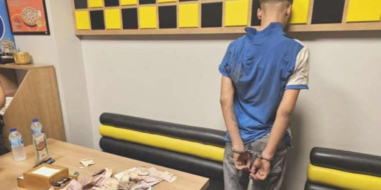 Pizzacıdan 18 bin lira çaldı, suçüstü yakalandı