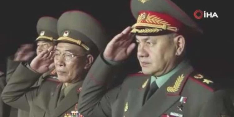 Rusya Savunma Bakanı Şoygu, Kuzey Kore’de