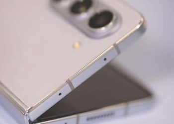 Samsung yeni katlanabilir dev ekranlı telefonu: Samsung Galaxy Z Fold 5