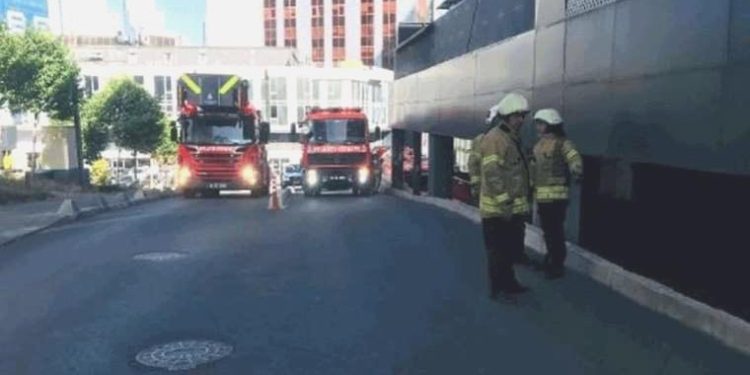 Sarıyer’de iş merkezinde yangın!