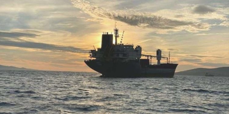 Sicilya açıklarında 5,3 ton kokain ele geçirildi: İtalyan polisi yükünü boşaltan geminin Türkiye’ye yöneldiğini söyledi