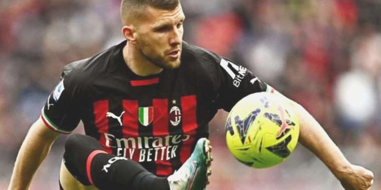 Son dakika: Beşiktaş’ın yeni transferi Ante Rebic İstanbul’da!