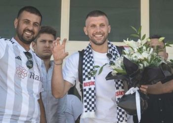 Son dakika: Beşiktaş’ın yeni transferi Ante Rebic İstanbul’da!
