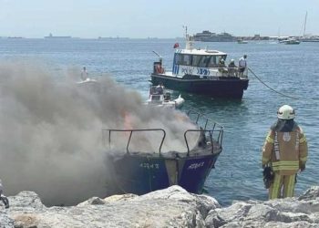 Son Dakika: Pendik’te tekne yangını!
