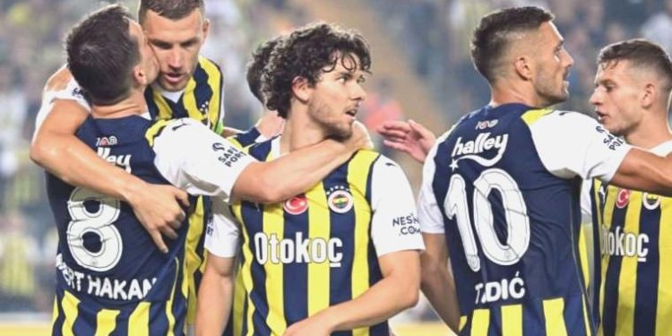 Spor müellifleri Fenerbahçe – Zimbru maçını yorumladı: ‘Sakın frene basma Ali Koç’