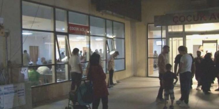 Sultanbeyli’nde Kuran kursunda 73 çocuk besin zehirlenmesi kuşkusuyla hastaneye kaldırıldı