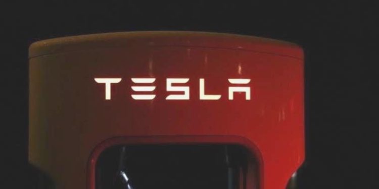Tesla’nın geliri ve net karı ikinci çeyrekte arttı
