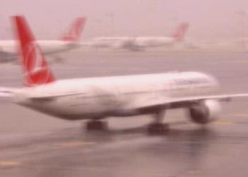 THY uçağı intihar olayı nedeniyle mecburî iniş yaptı