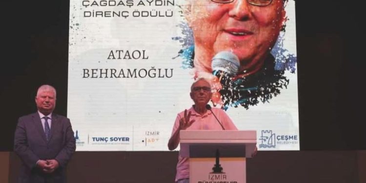 Tunç Soyer ve Ataol Behramoğlu’na ‘Dayanışma Ödülü’