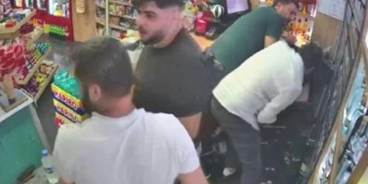 Türkiye Esenyurt’taki inhisar bayisi vahşetini konuşuyor: ‘Hepimiz talih yapıtı yaşıyoruz bu ülkede’