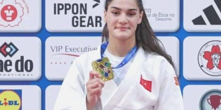 Ulusal judoculardan üç madalya