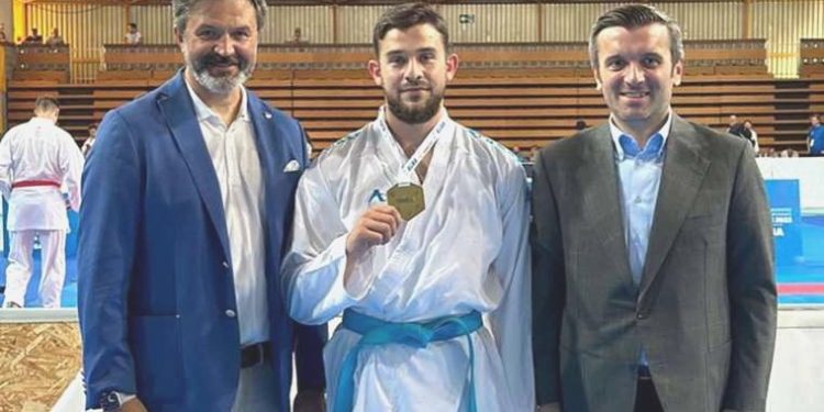 Ulusal karateci Fatih Şen muvaffakiyete doymuyor