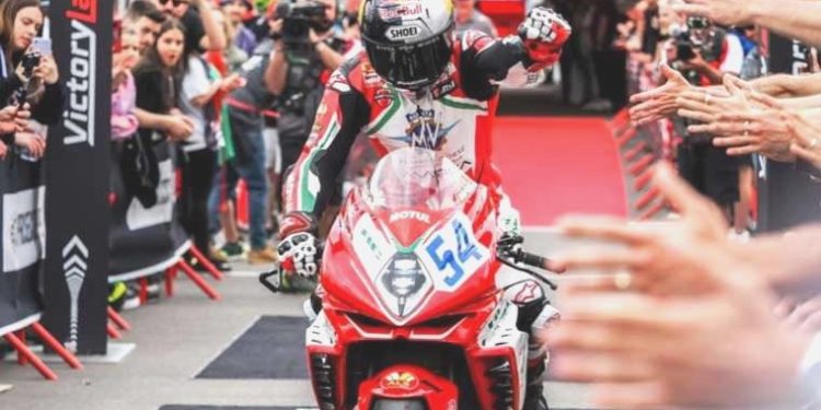 Ulusal motosikletçi Bahattin Sofuoğlu, Çekya’da 3. olarak podyuma çıktı