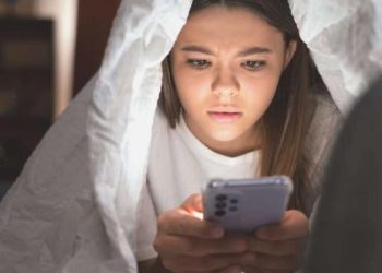 Uzmanlar uyarıyor!  Toplumsal medyada tatil paylaşımları depresyona neden olabilir