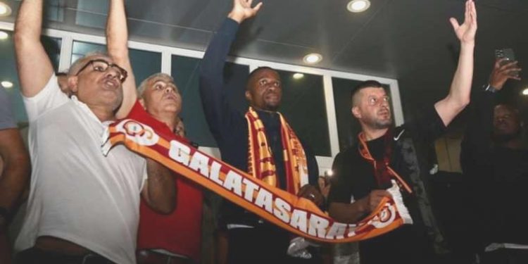 Wilfried Zaha Galatasaray’ı seçti: Kontrat detayları muhakkak oldu!