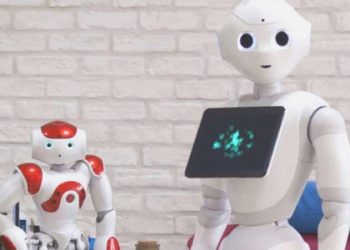 Yaşlılara artık robotlar bakacak