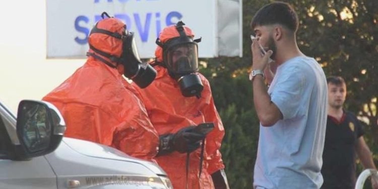 Yol kenarında ‘baygın’ bulundu, kaldırıldığı hastane ‘karantinaya’ alındı