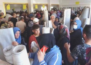 Yozgat’ta ucuz halı izdihama neden oldu