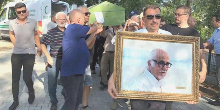 1970’lerin ‘Moda Kralı’ Nail Yurdakul, son seyahatine uğurlandı